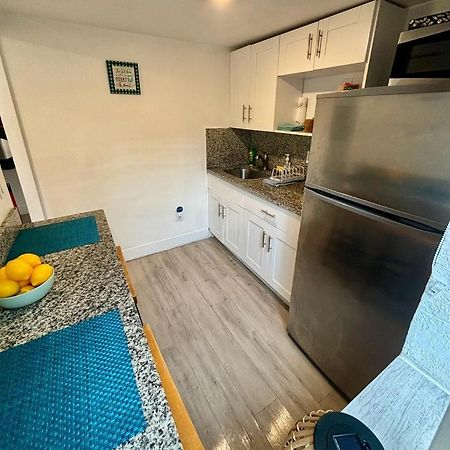 Nice Queen Bedroom - Best Location In Miami - Luggage Storage Service, Parking And Laundry 外观 照片