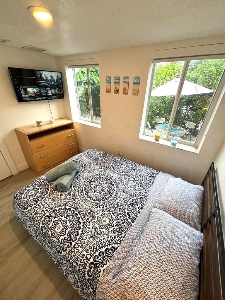 Nice Queen Bedroom - Best Location In Miami - Luggage Storage Service, Parking And Laundry 外观 照片